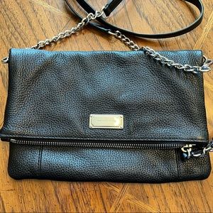 MICHAEL KORS CORINNE BLACK
LEATHER MEDIUM MESSENGER SHOULDER MSR $248